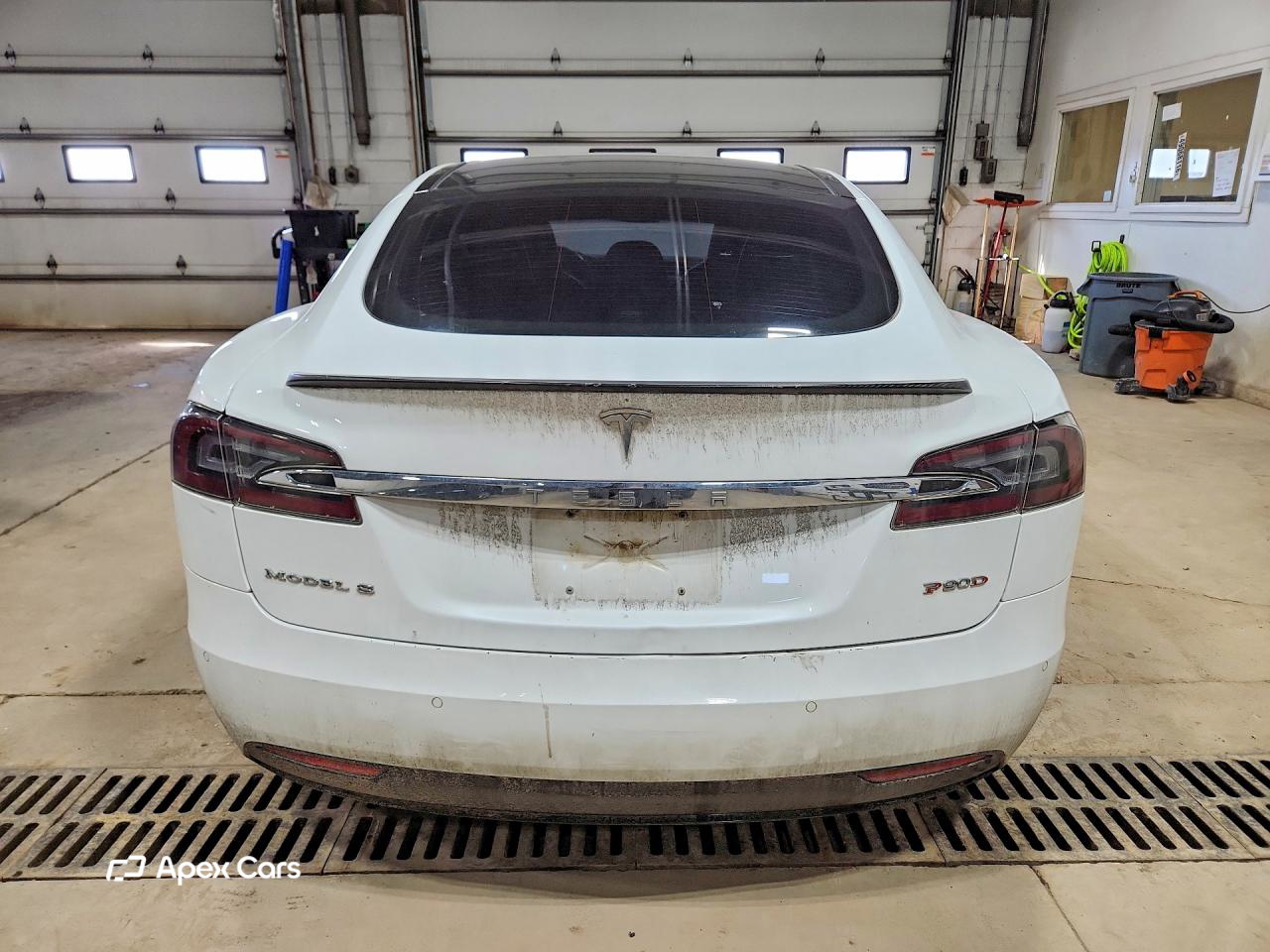 Tesla Model S 2016
