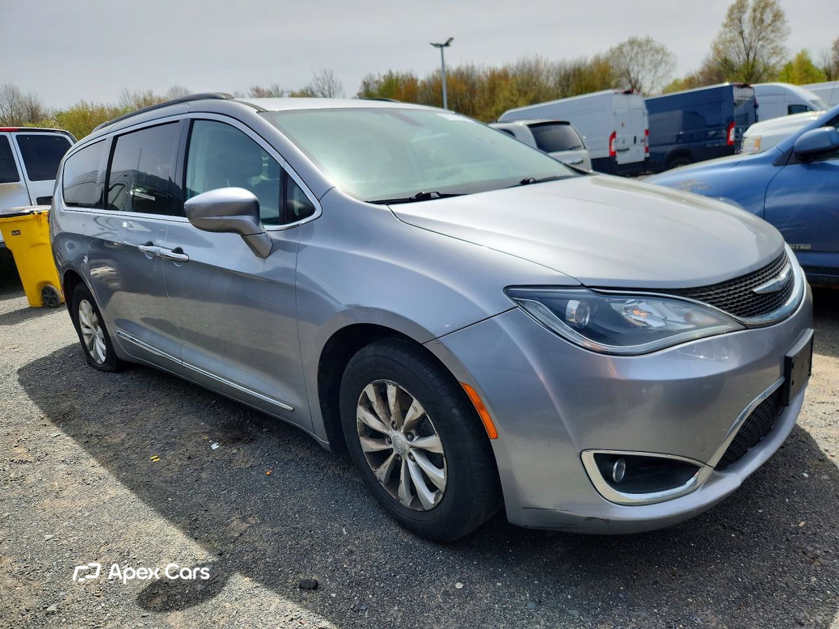 Chrysler Pacifica 2017