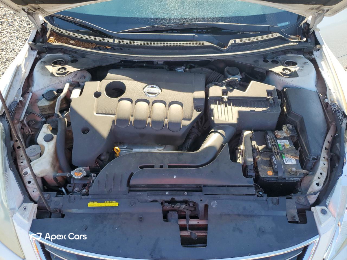 Nissan Altima 2012