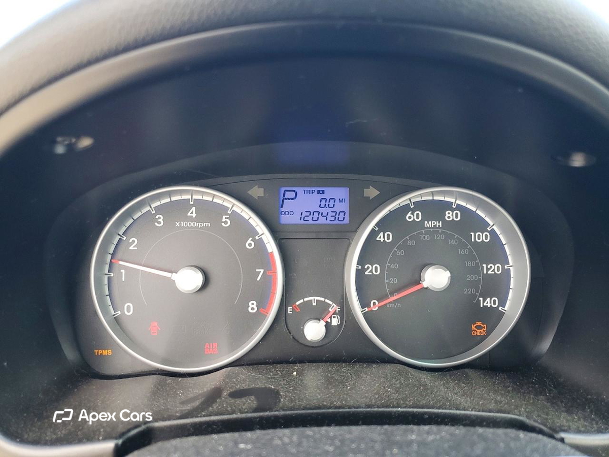 Hyundai Accent 2011