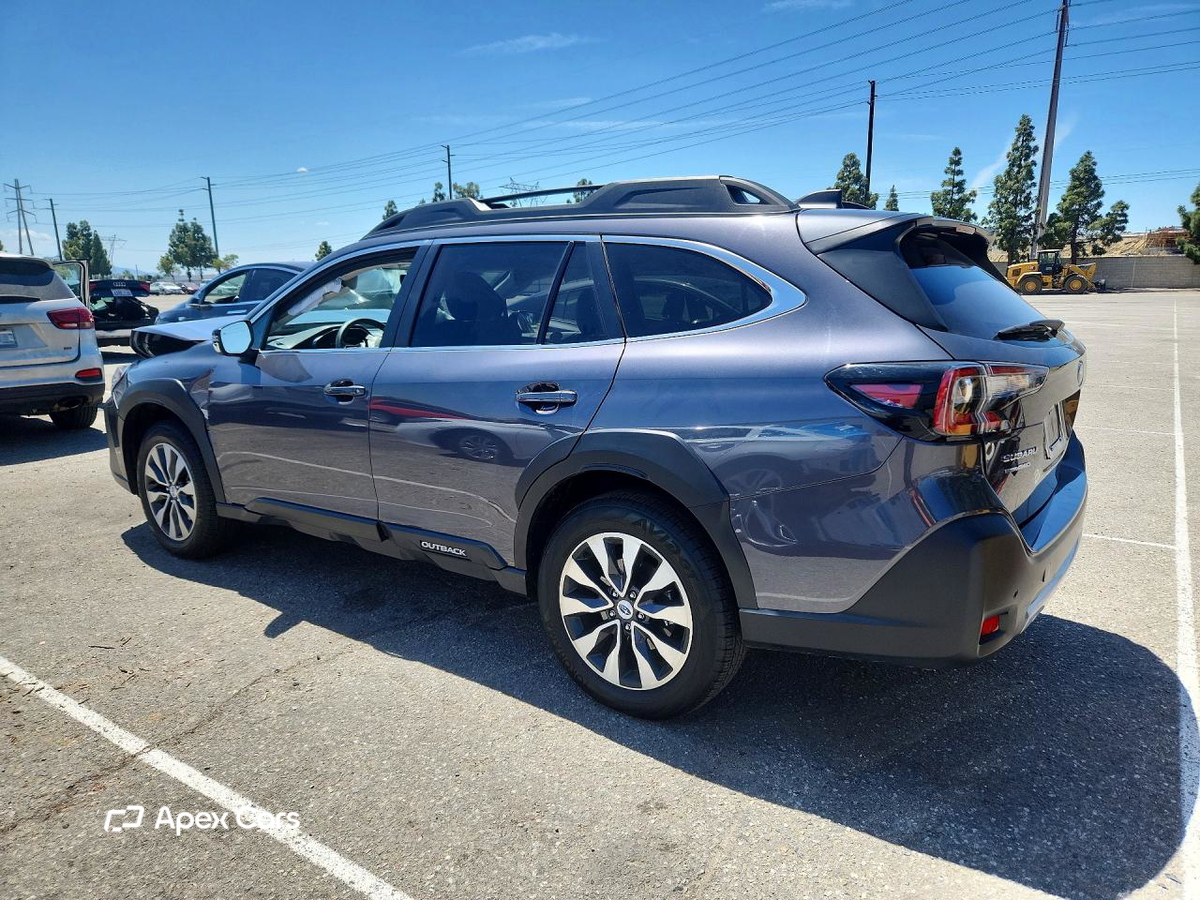 Subaru Outback 2025