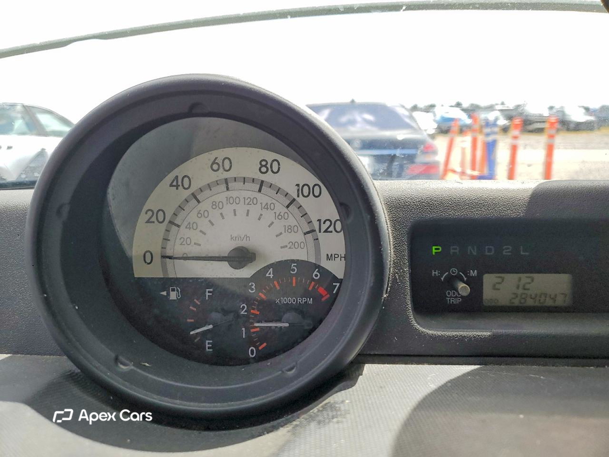 Toyota  2004