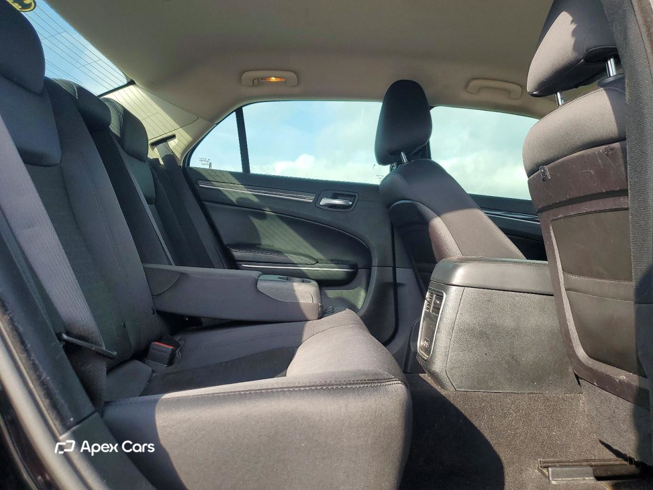 Chrysler 300 2019