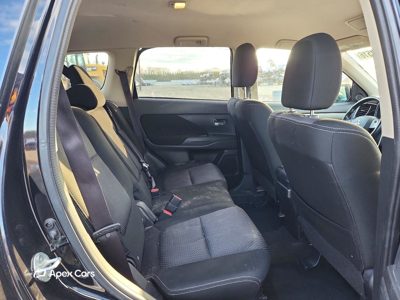 Mitsubishi Outlander 2016
