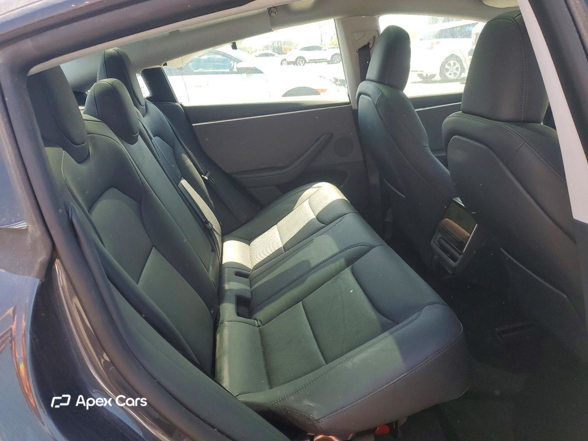 Tesla Model 3 2025