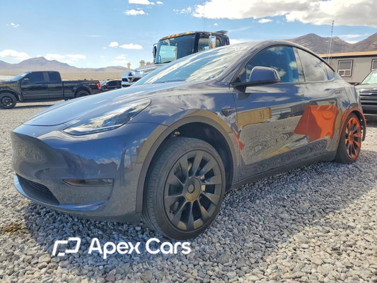 Tesla Model Y 2023 - Image 1 of 13