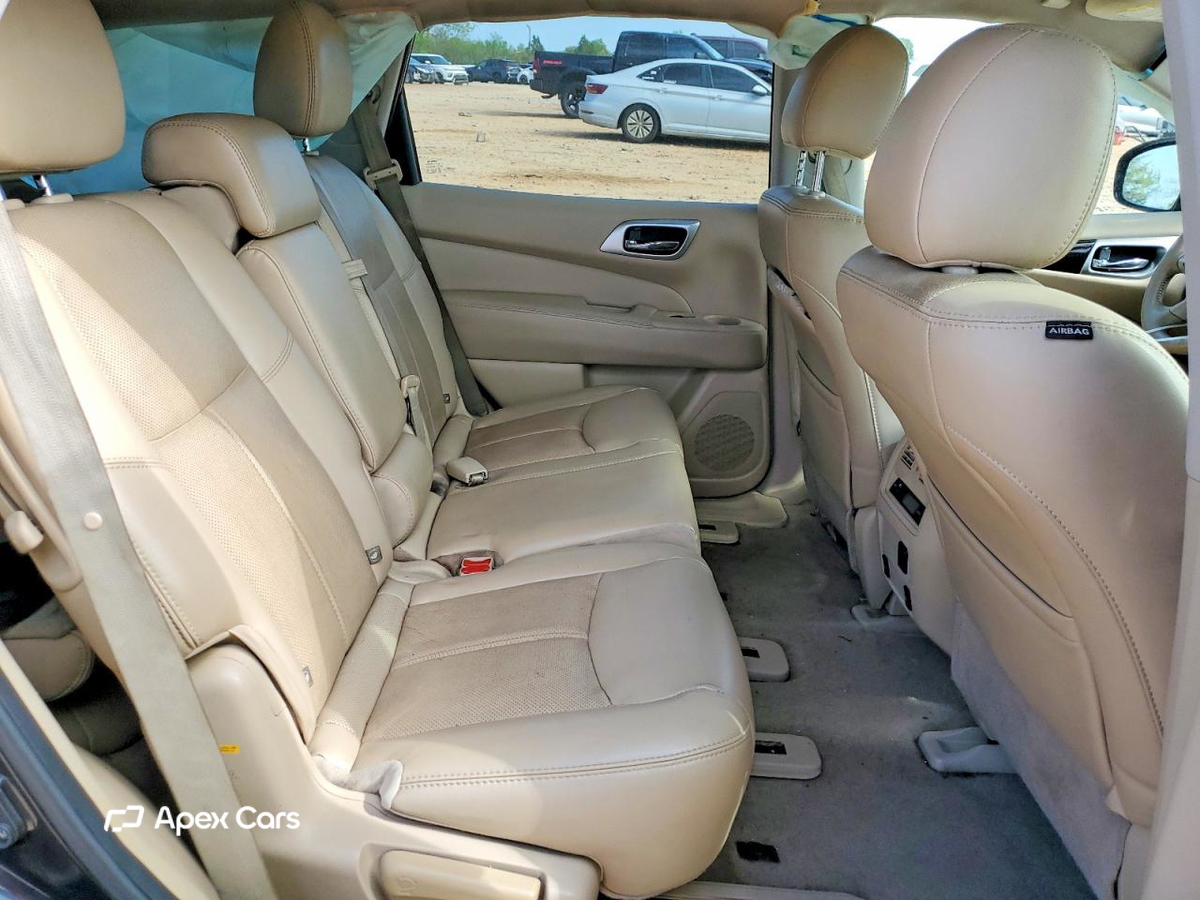 Nissan Pathfinder 2015