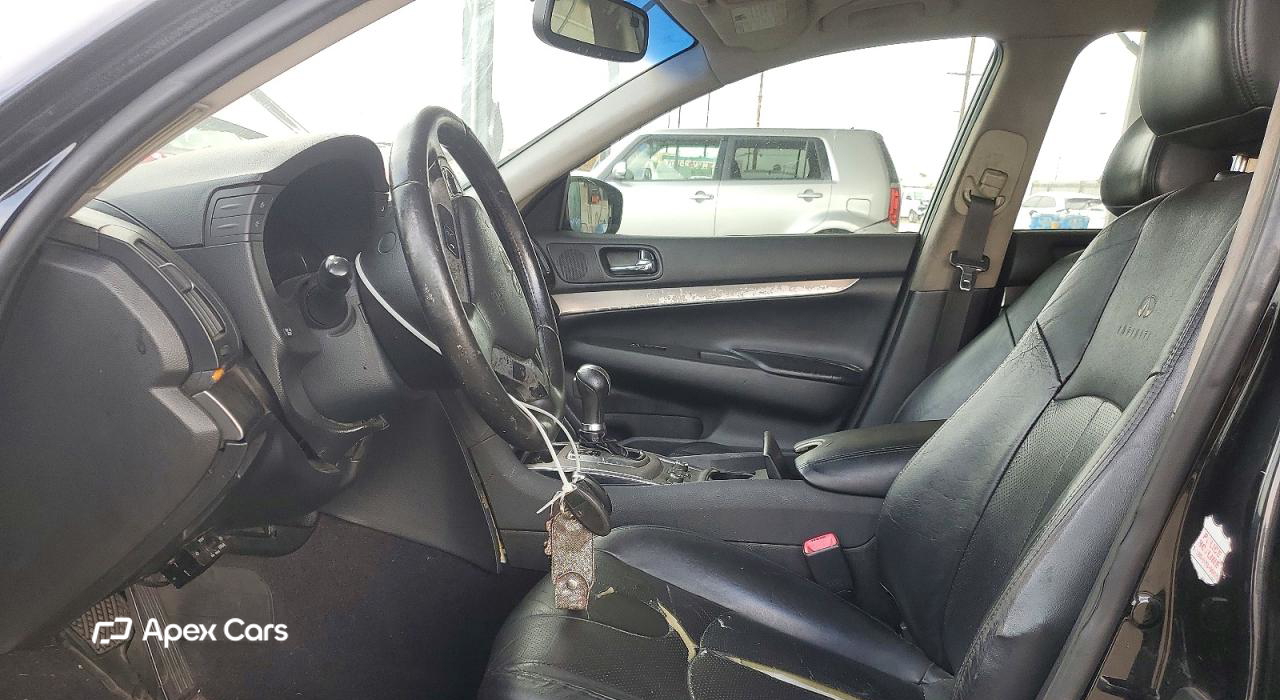 Infiniti G 2010