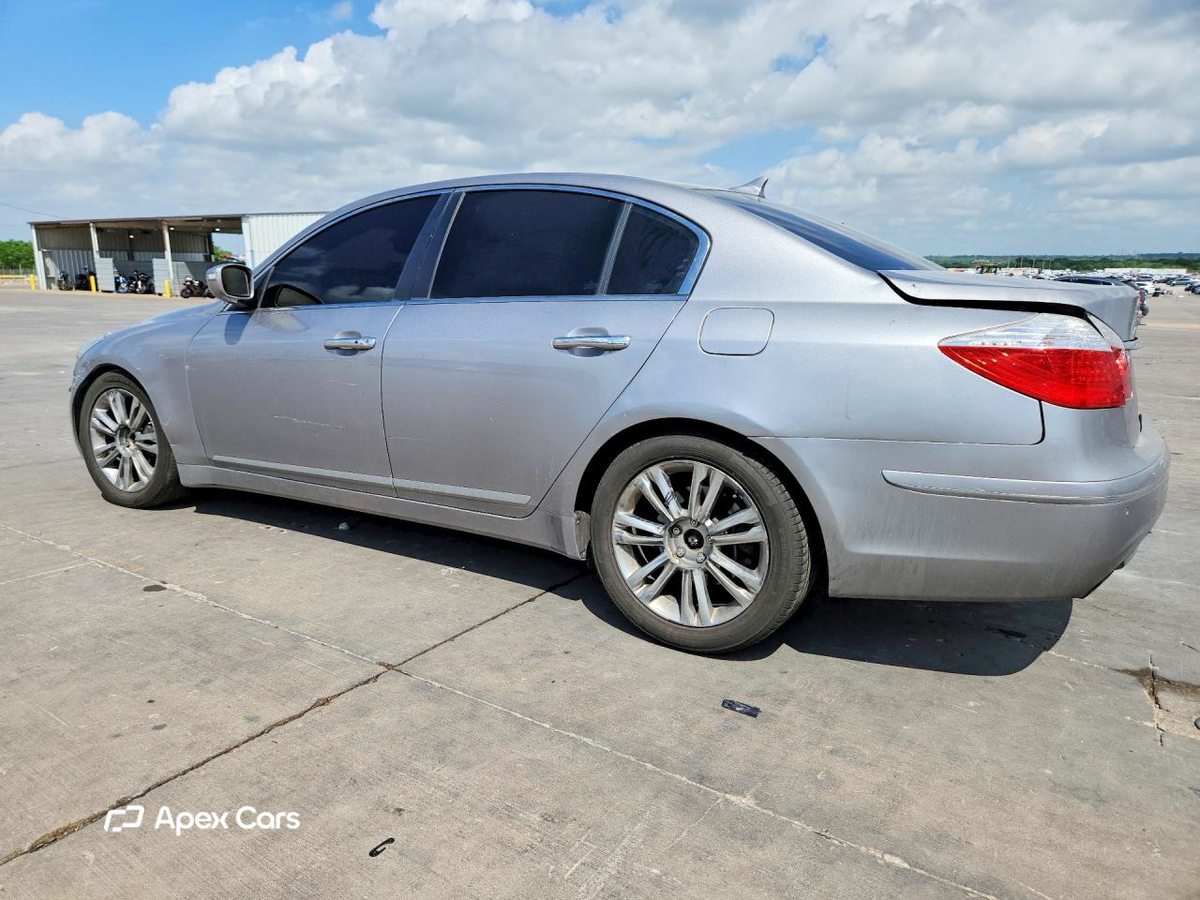 Hyundai Genesis 2011