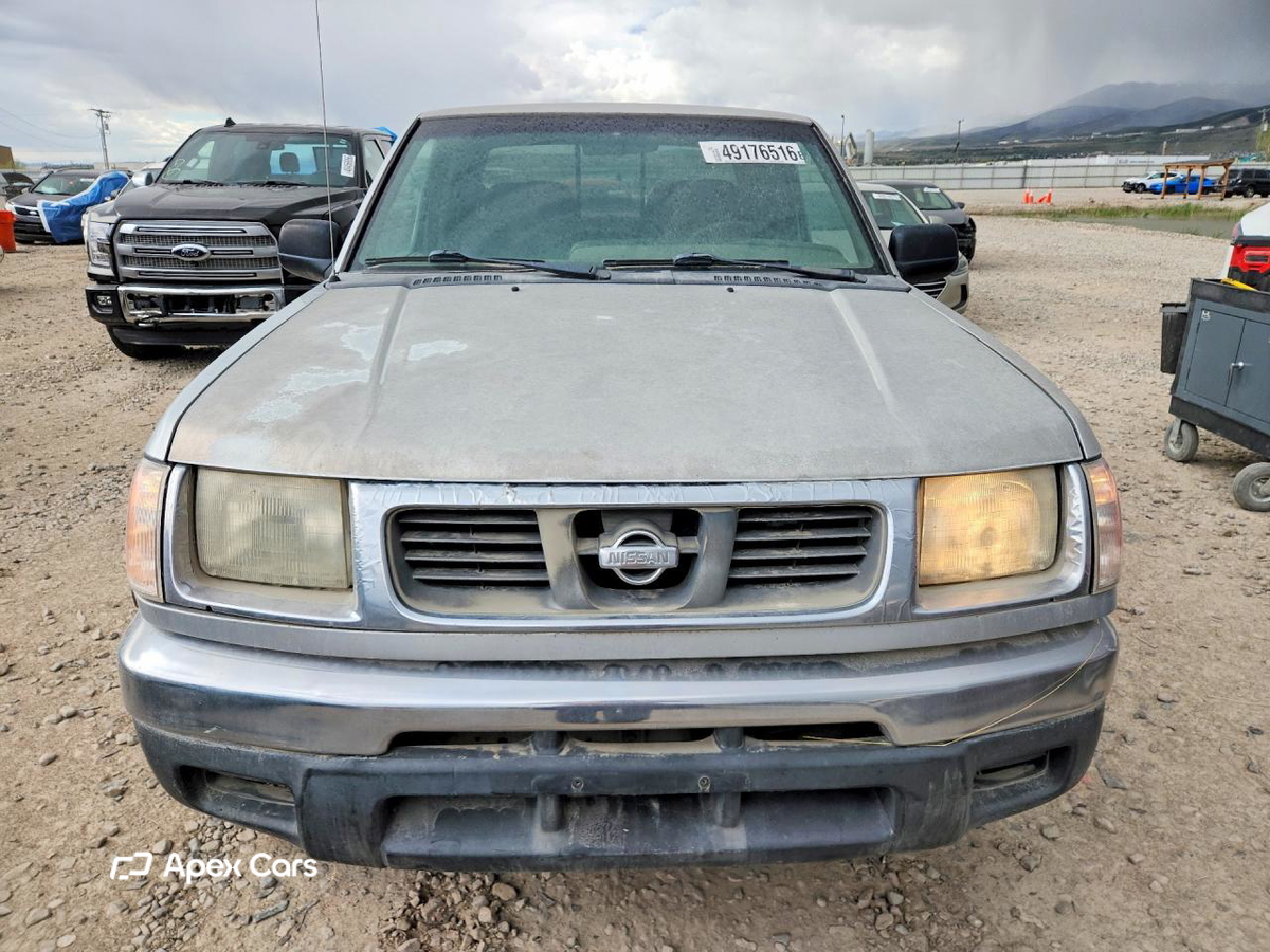 Nissan Navara (Frontier) 2000