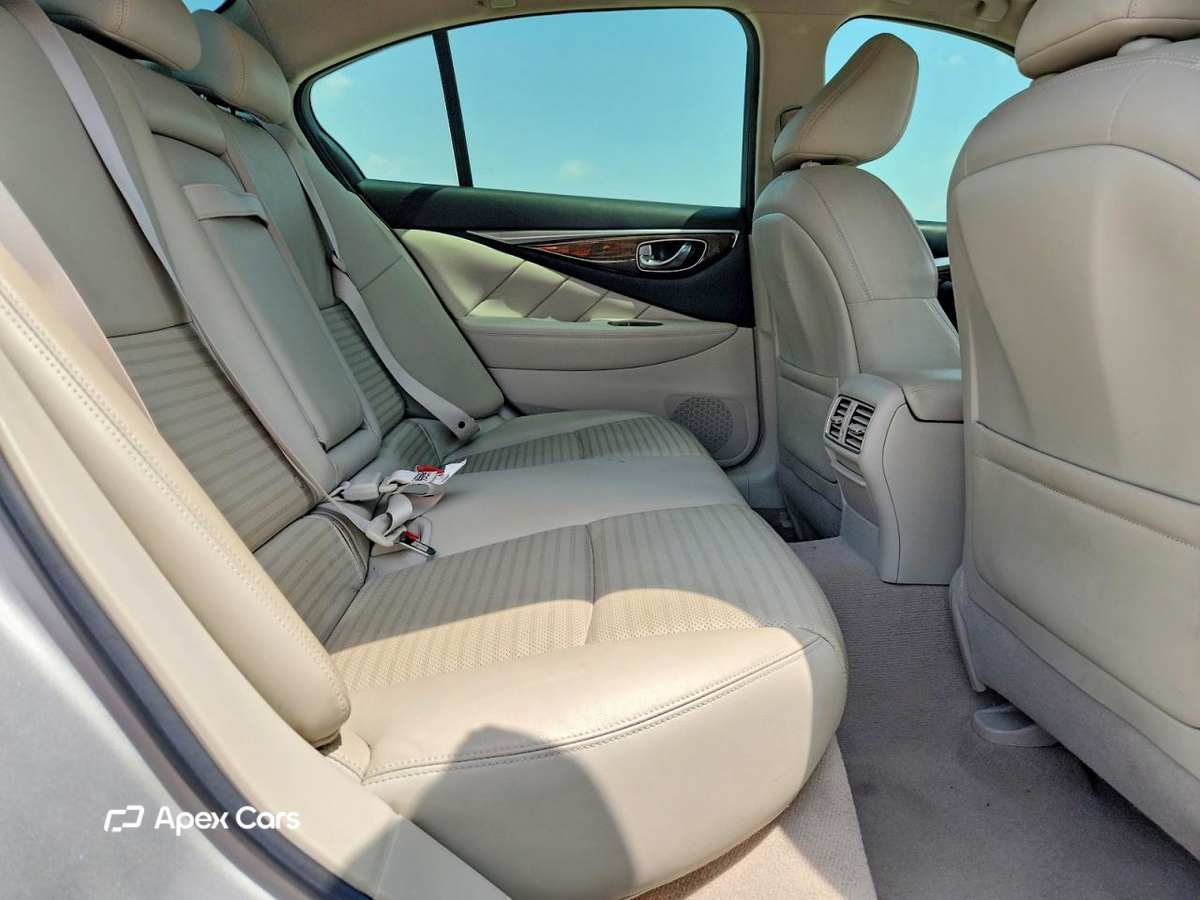 Infiniti Q50 2017