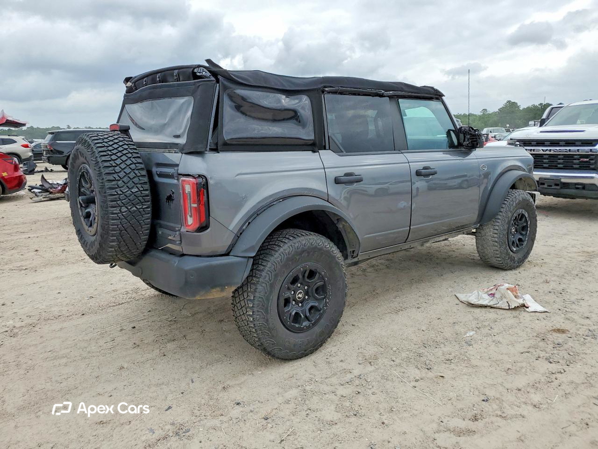 Ford Bronco 2024
