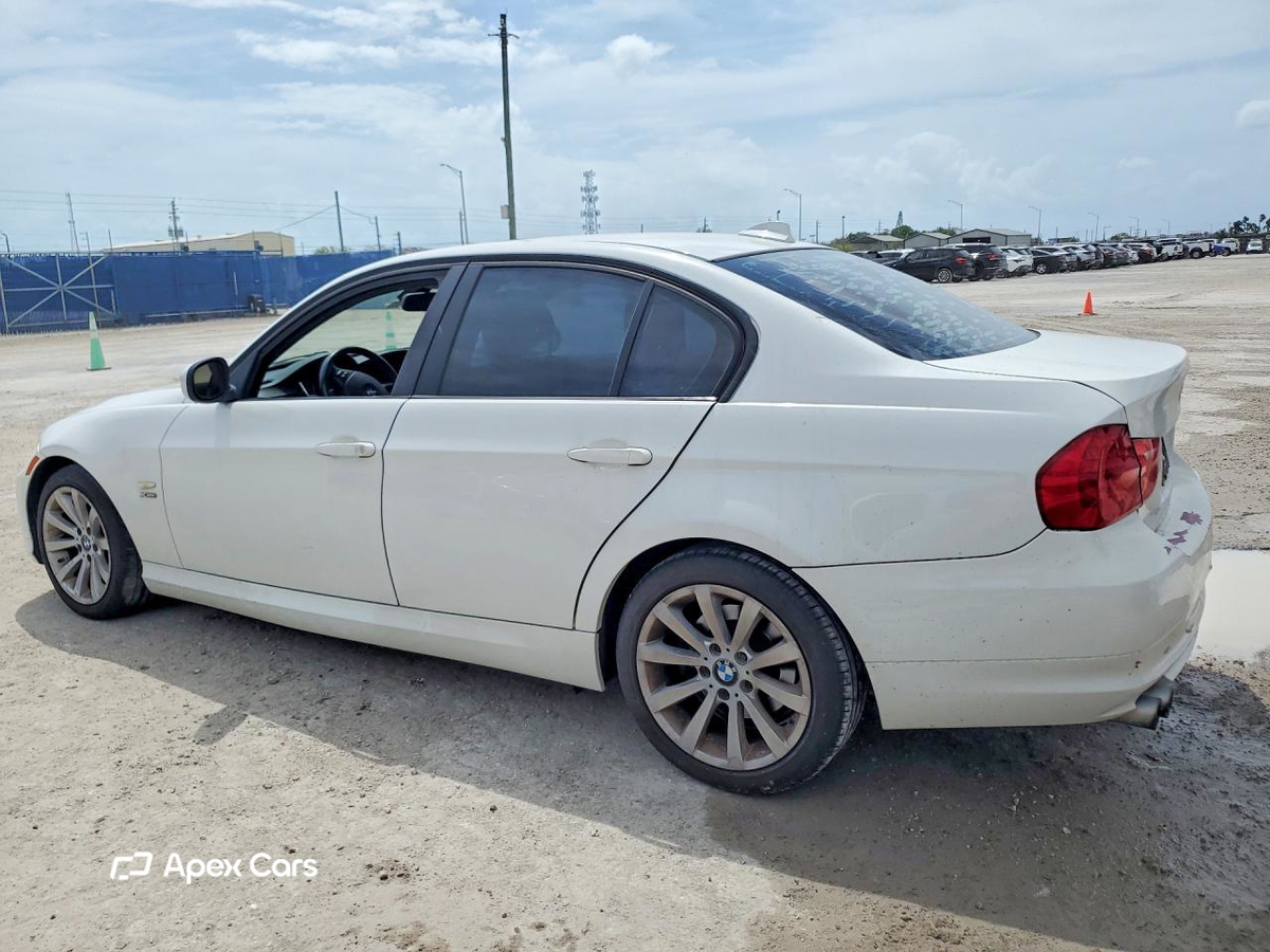 BMW Series 3 2011
