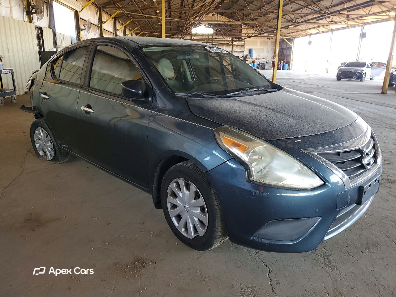 Nissan Versa 2015