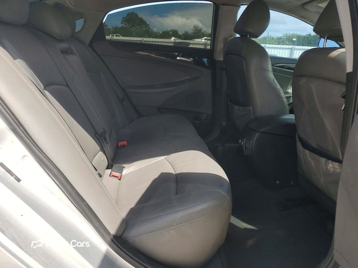 Hyundai Sonata 2011