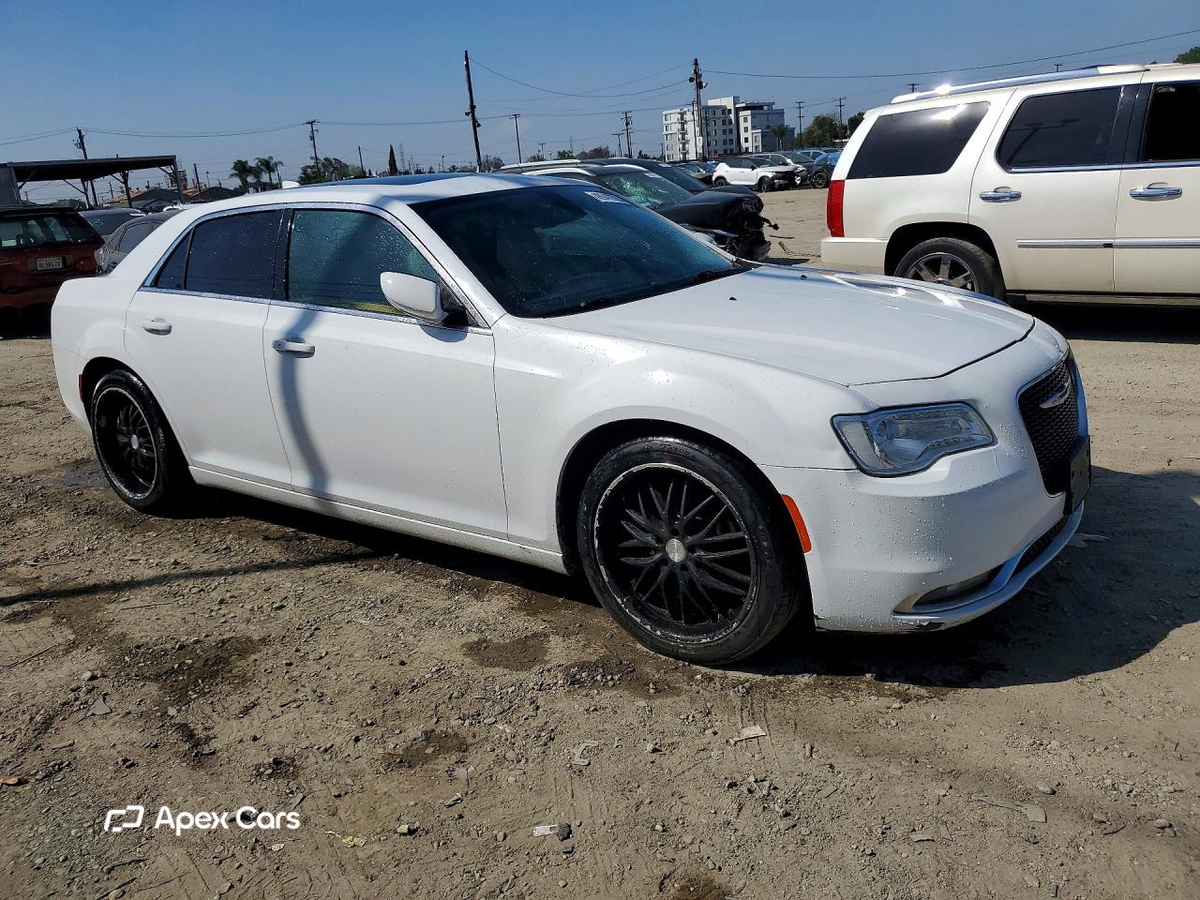 Chrysler 300 2016