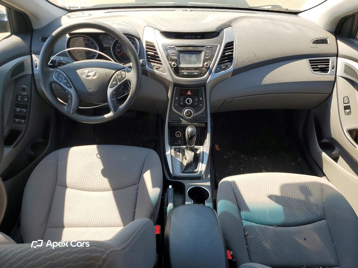 Hyundai Elantra 2016