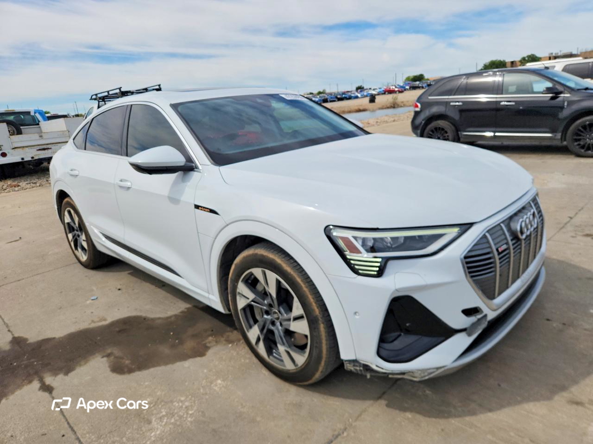 Audi e-tron 2022