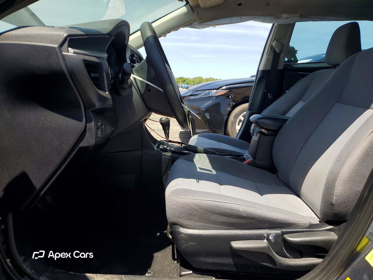 Toyota Corolla 2015