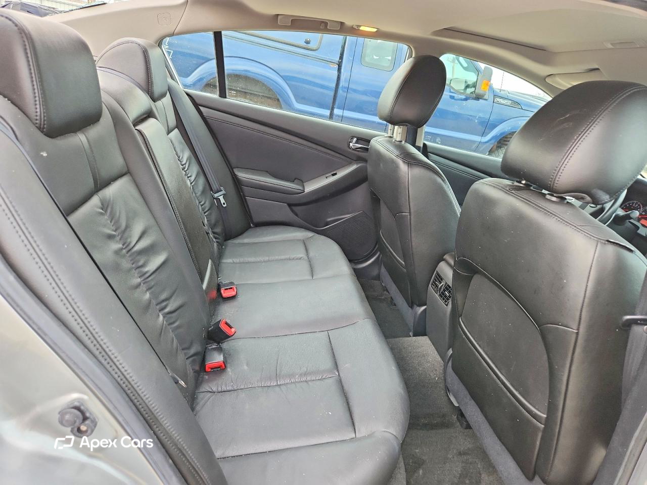 Nissan Altima 2010