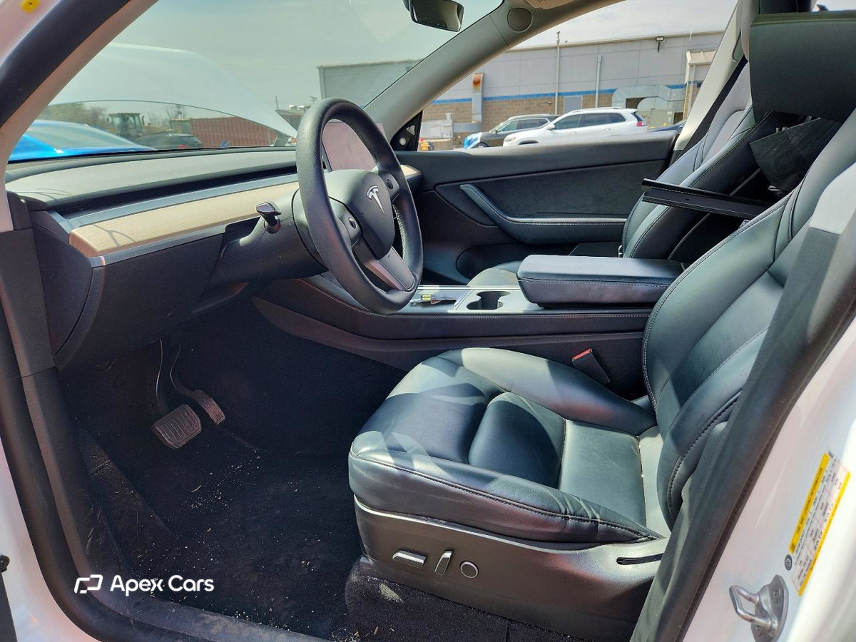 Tesla Model Y 2021