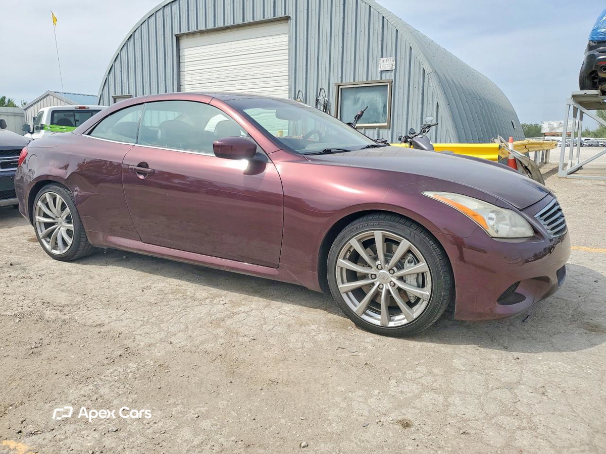 Infiniti G 2010