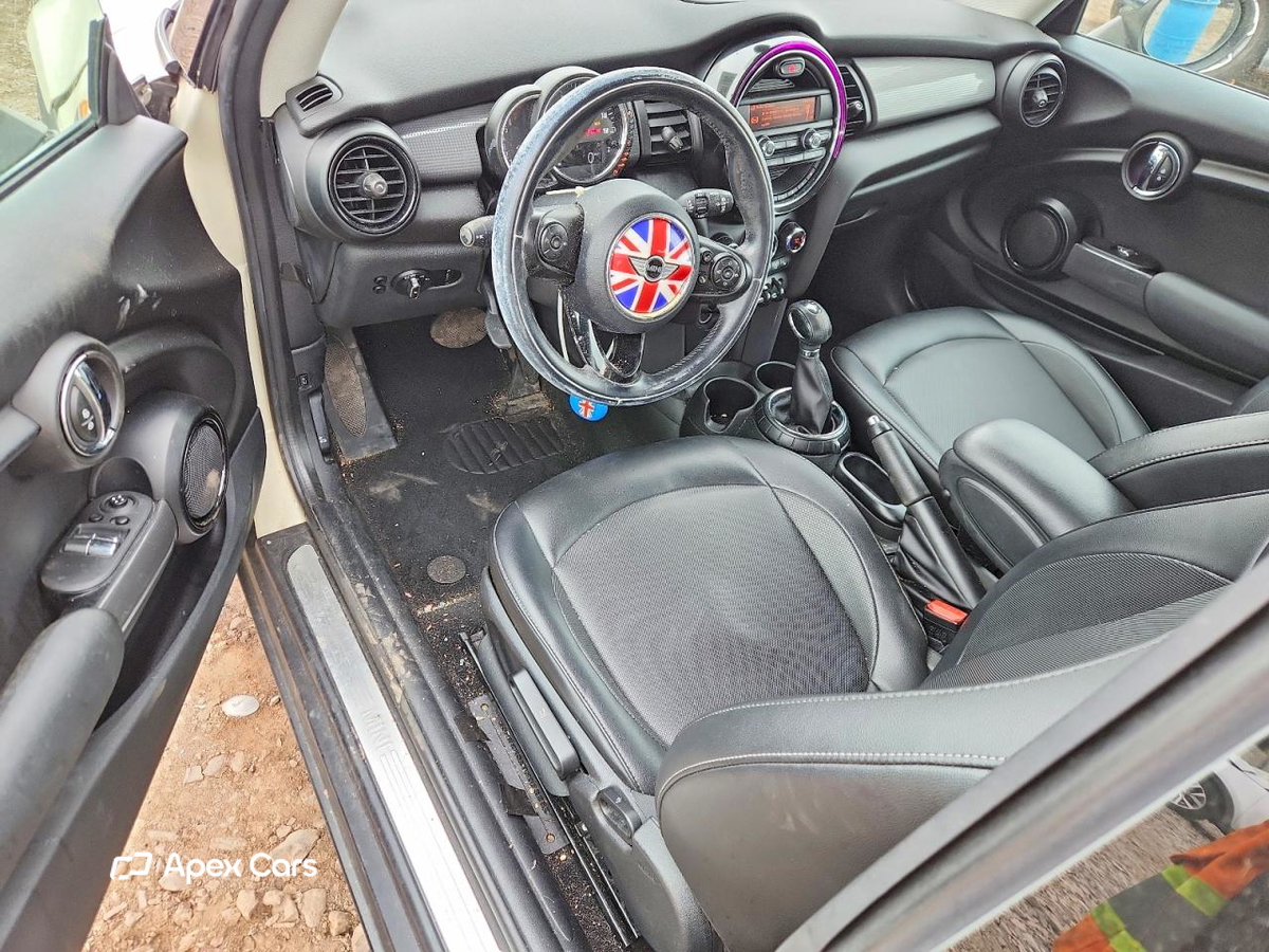 MINI Cooper 2015