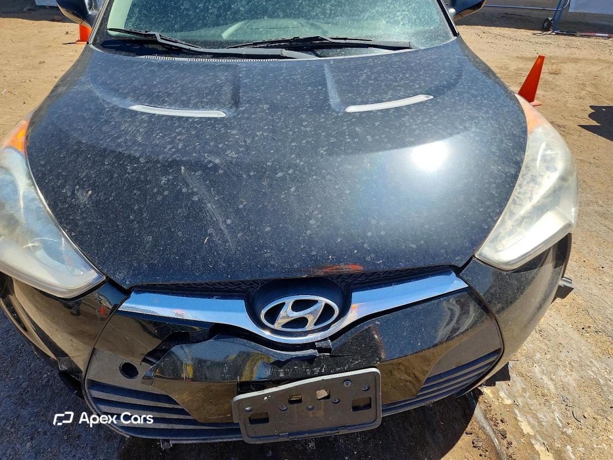 Hyundai Veloster 2012