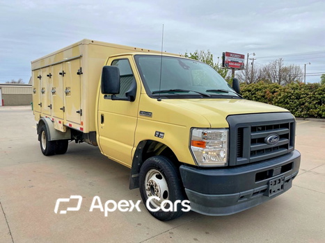 Ford Econoline 2021 - Image 1 of 10