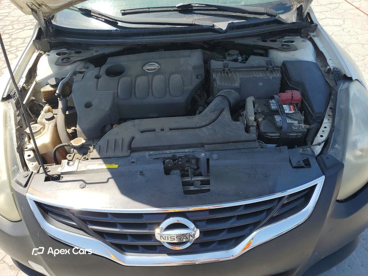 Nissan Altima 2012