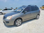 Kia Rondo 2009