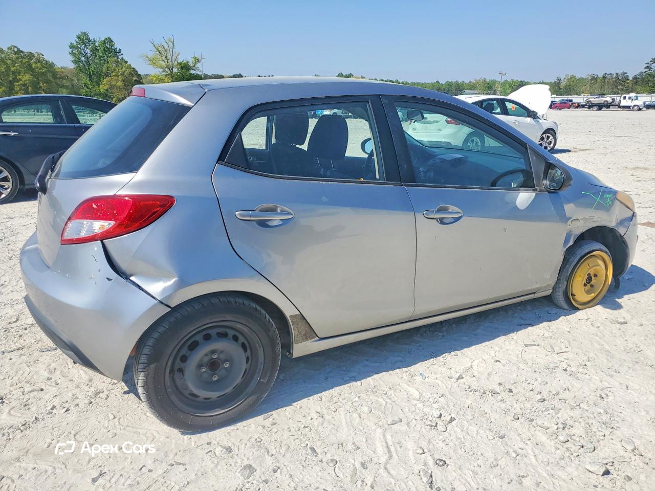 Mazda 2 2013
