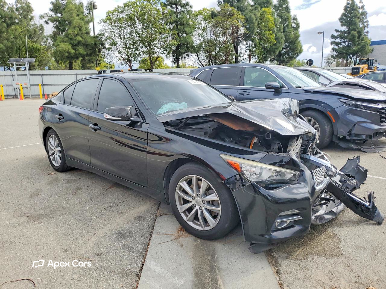 Infiniti Q50 2015