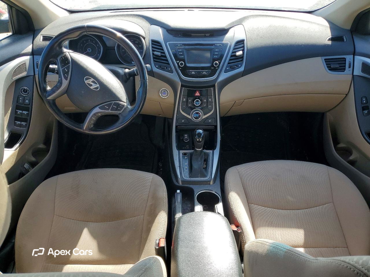 Hyundai Elantra 2016