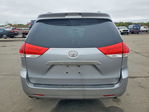 Toyota Sienna 2012