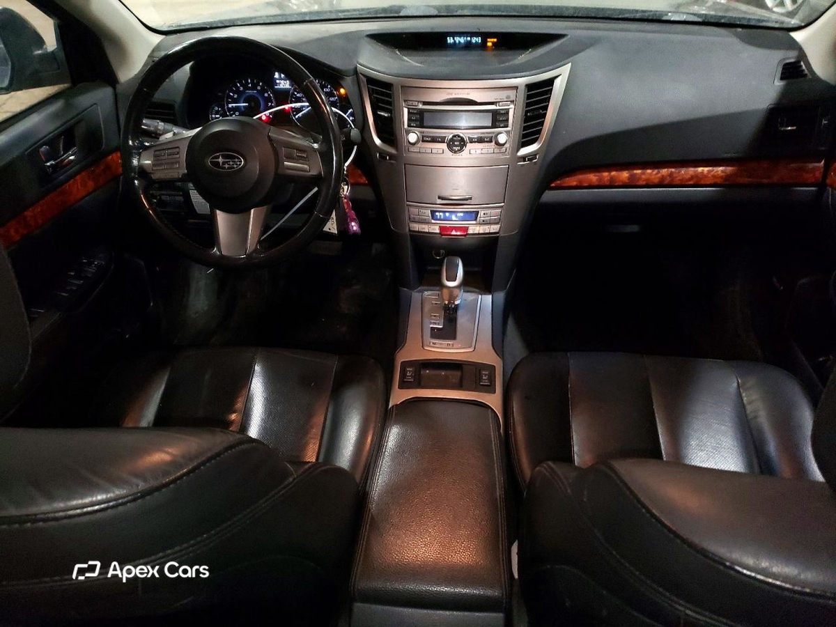 Subaru Outback 2011