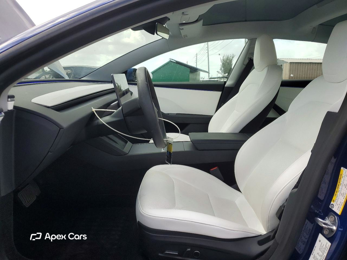 Tesla Model 3 2025