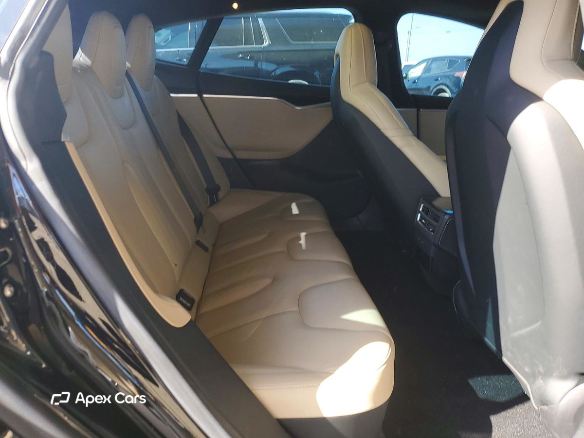 Tesla Model S 2016
