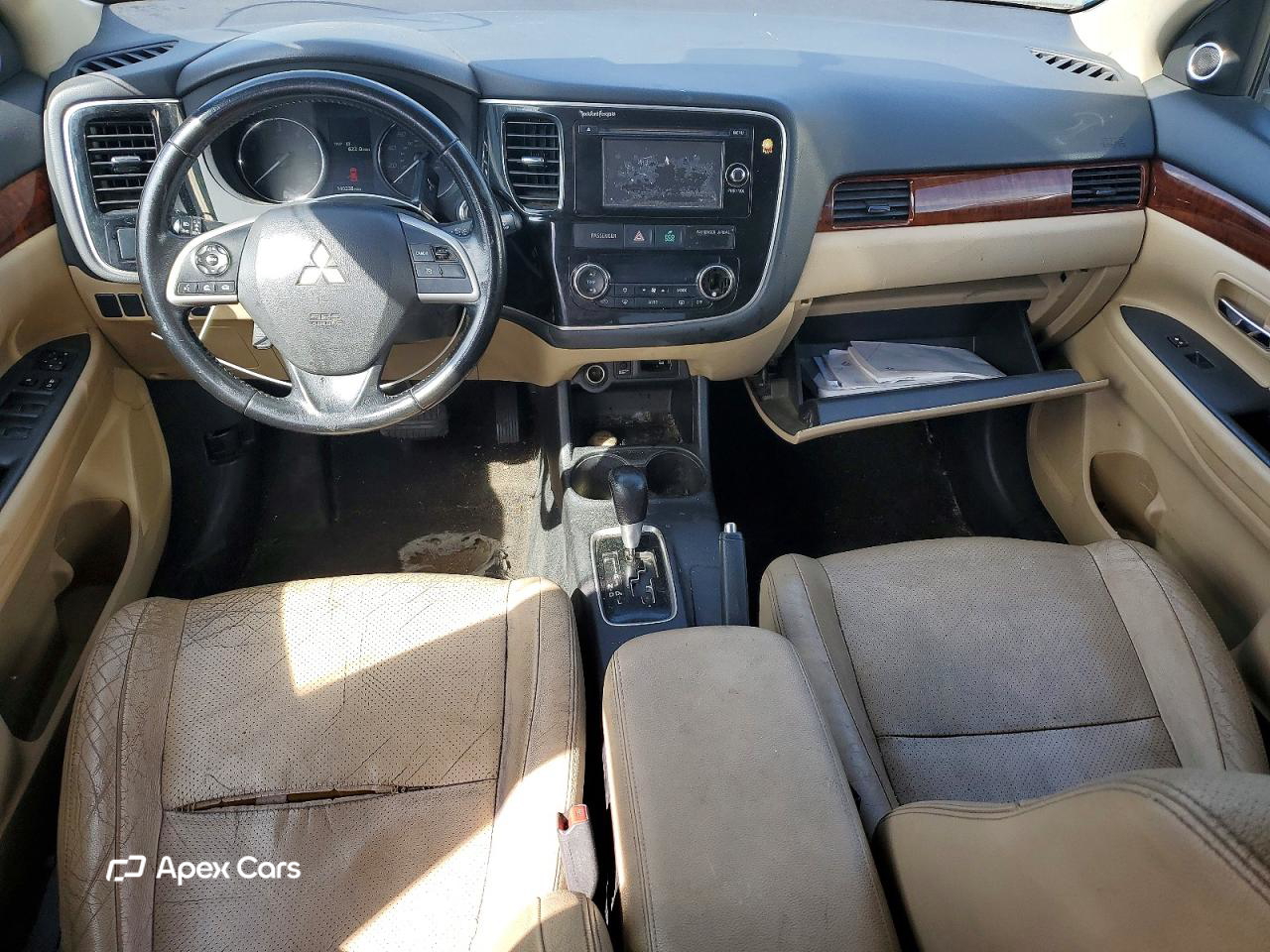 Mitsubishi Outlander 2015