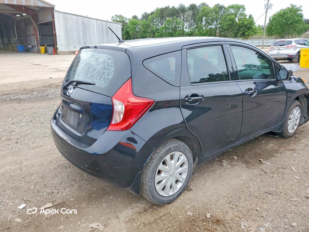 Nissan Versa 2016