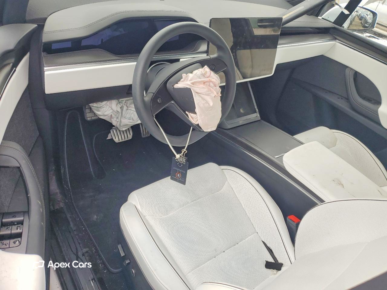 Tesla Model X 2025
