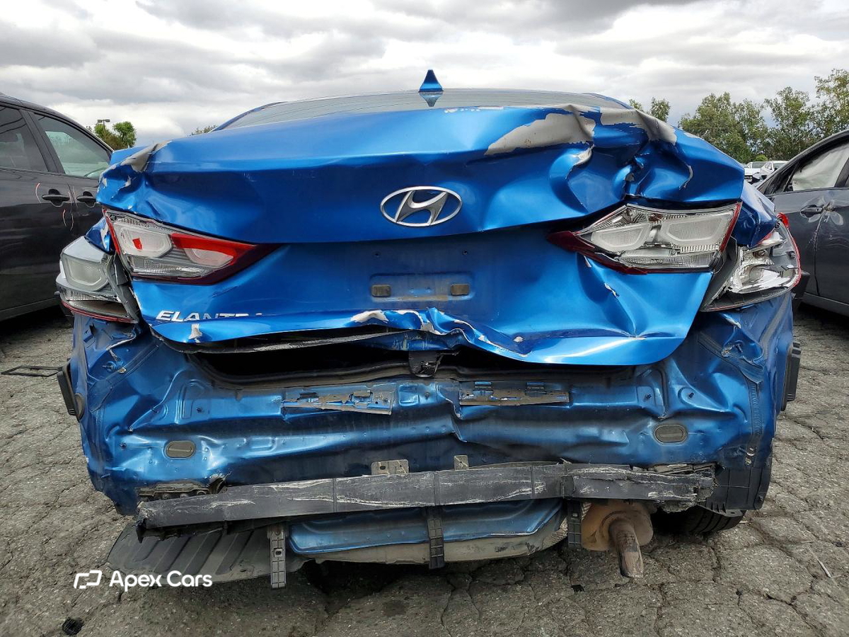 Hyundai Elantra 2017