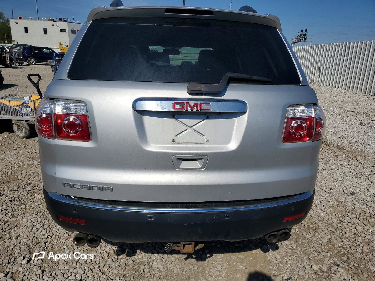 GMC Acadia 2011