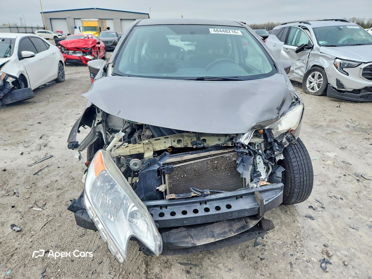 Nissan Versa 2016