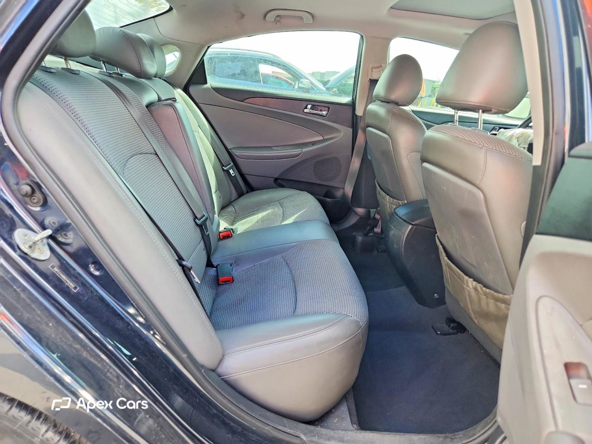 Hyundai Sonata 2012