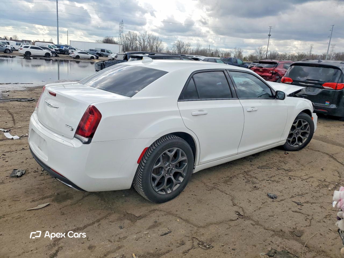 Chrysler 300 2017