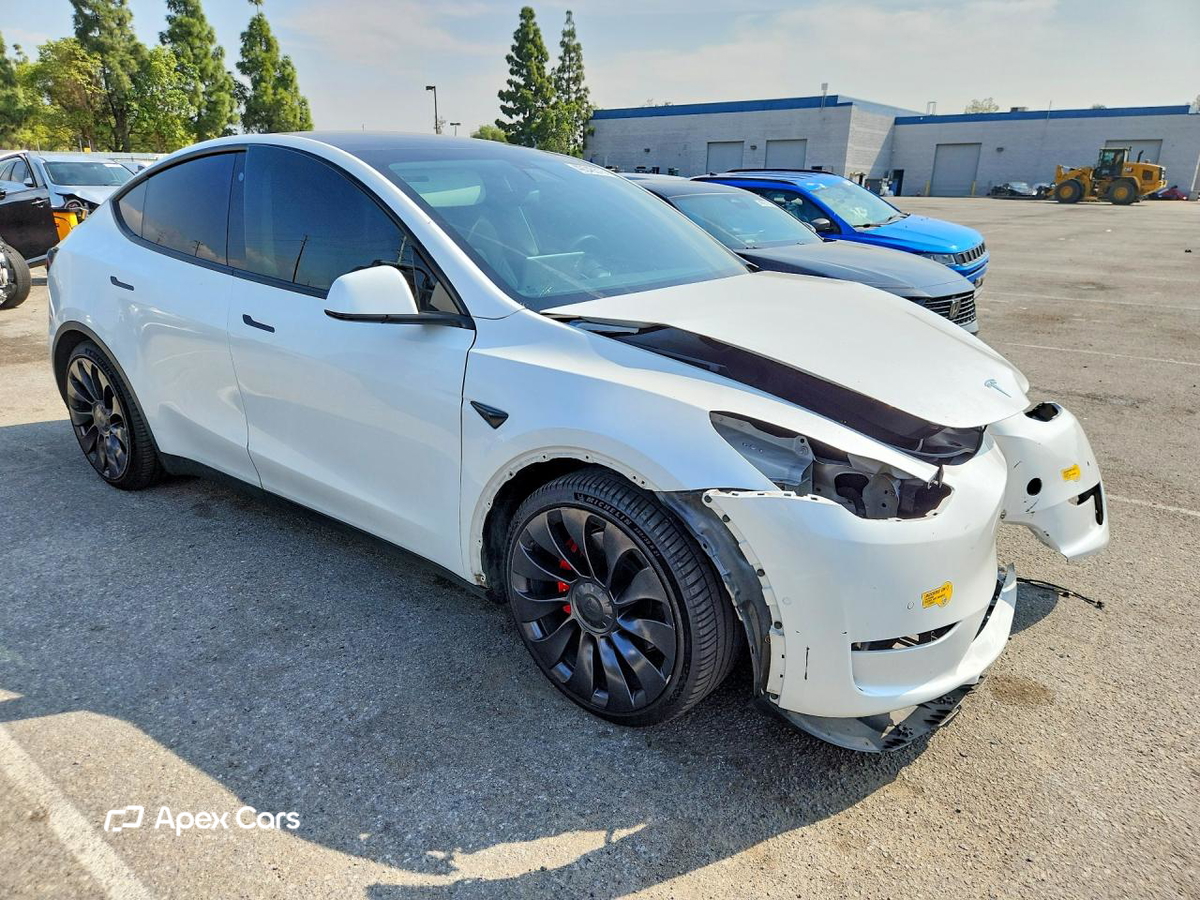 Tesla Model Y 2022