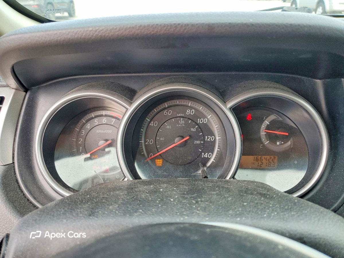 Nissan Versa 2010