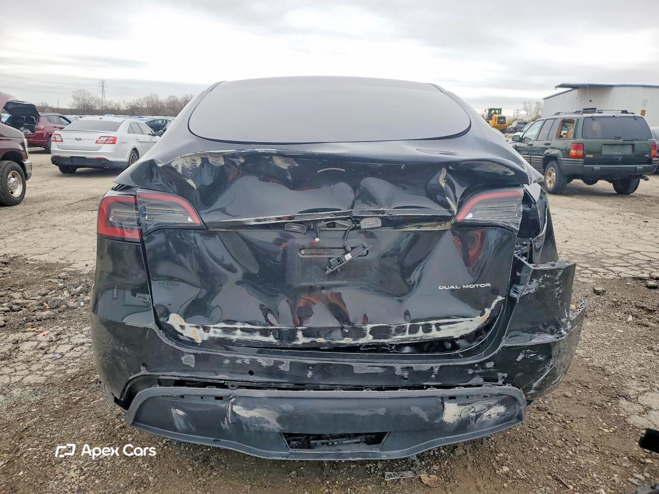 Tesla Model Y 2023