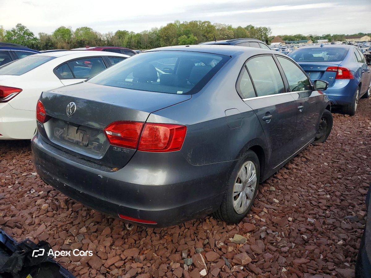 Volkswagen Jetta 2013